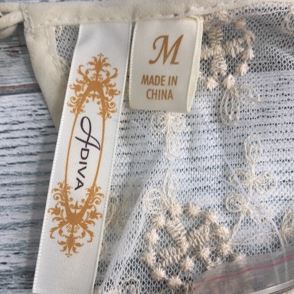 Adiva Sheer Lace Ruffled Top NWT Medium - Picture 8 of 10